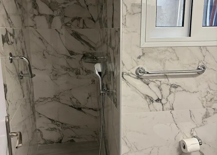 Kyra Maria 2, View *